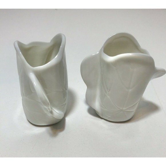 Vintage Pair of Fitz & Floyd White Flower Pedal Candlesticks Holder 2.5" H - Picture 3 of 5